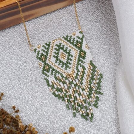 Elaris Fringe Necklace