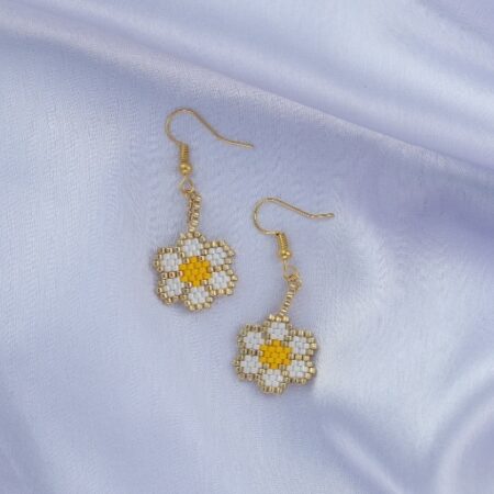 Sunny Daisy Drop Earring